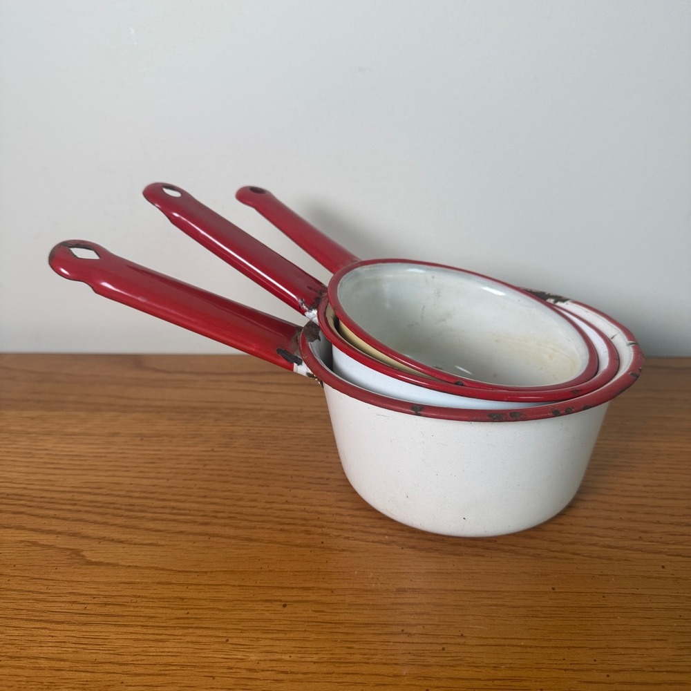 Vintage Enamelware Nesting Saucepan Set White with Red Trim 3‎ pc Rustic Decor